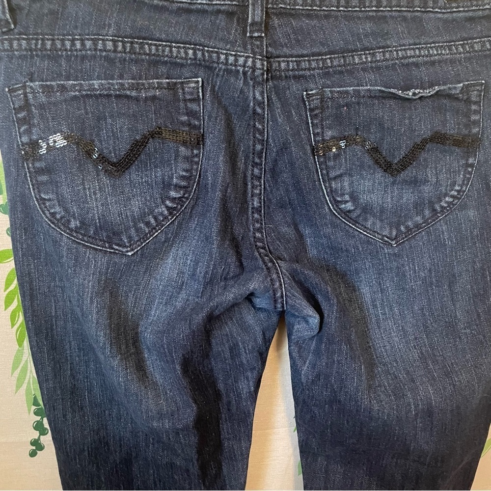 Size 10 Jordache Premium Ruby Straight Crop Capri - Dark Wash B2 - Picture 6 of 6